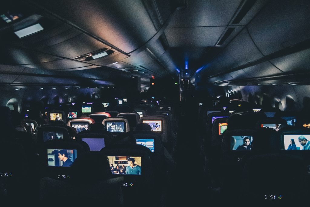 Langeweile im Flugzeug: Die besten Tipps