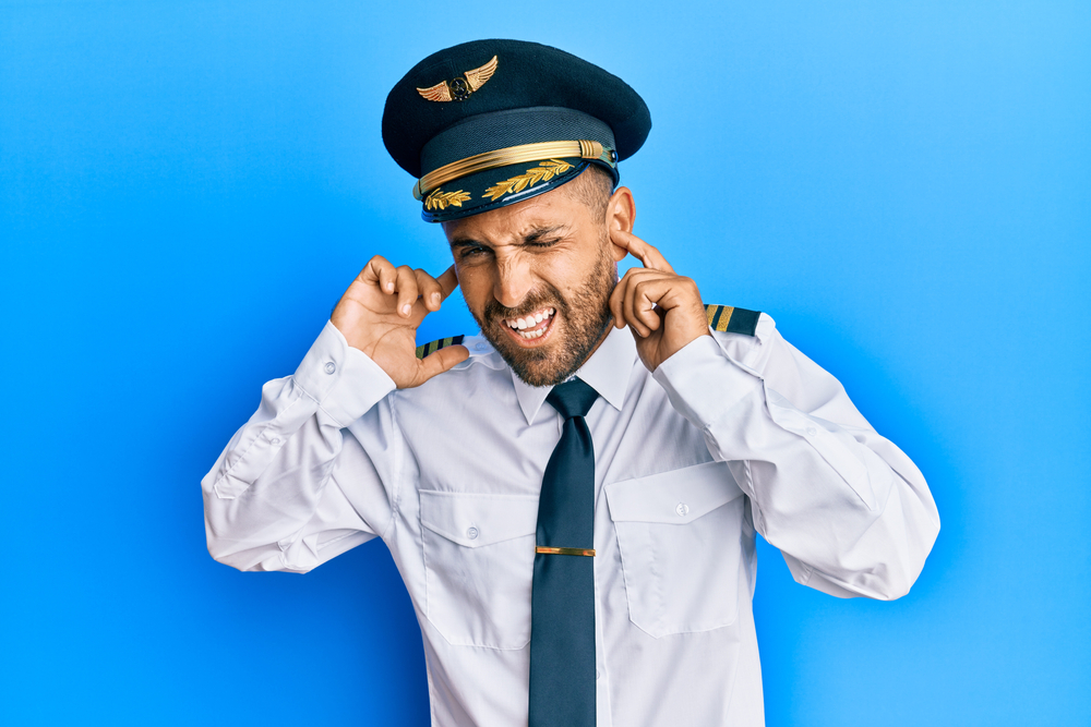 Ohrenschmerzen beim Fliegen: Was hilft? | FairPlane